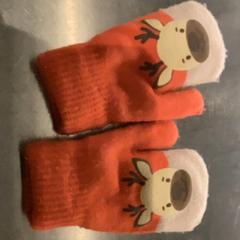 Rukavice, ako bolo nahlásené MEININGER Hotel Leipzig Hauptbahnhof pomocou iLost