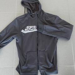 Kleding - Hoodie met rits, ha sido reportado por Centraal magazijn con iLost