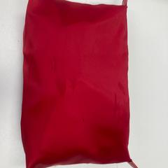 Toiletry bag, iLost를 사용하여 Ramada by Wyndham Amsterdam Airport Schiphol에 보고됨