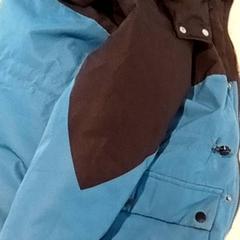 Ruházat Jas, amint azt Regio Antwerpen - Brussel az iLost segítségével jelentette.