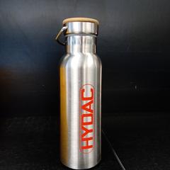 Botella metaal/bamboo Hydac, ha sido reportado por TU/e - Receptie Matrix con iLost