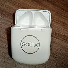 Fejhallgató tok boitier ecouteurs, amint azt CARS HANGARD az iLost segítségével jelentette.