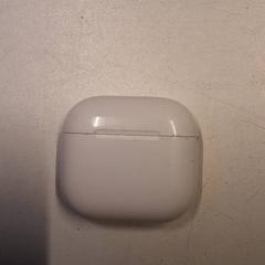 Oortjes case, amint azt Qbuzz ZHN az iLost segítségével jelentette.