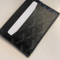 Pénztárca Quennoy, amint azt GVB az iLost segítségével jelentette.