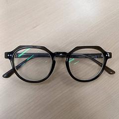 Bicchieri, come riportato da IKEA Orléans - Ardon utilizzando iLost