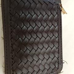 Card holder, as reported by Regio Antwerpen - Brussel using iLost