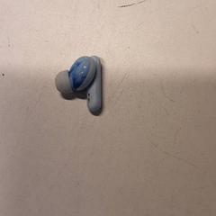 Auricular, ha sido reportado por Qbuzz ZHN con iLost