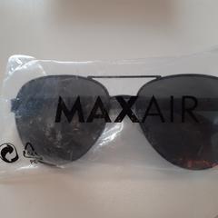 İLost kullanarak Centraal magazijn tarafından bildirildiği gibi Güneş gözlüğü