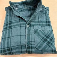 셔츠 a carreaux, iLost를 사용하여 IKEA Liège에 보고됨