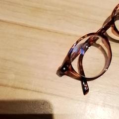 Briller, som rapportert av Beekse Bergen Resorts en Hotel ved bruk av iLost