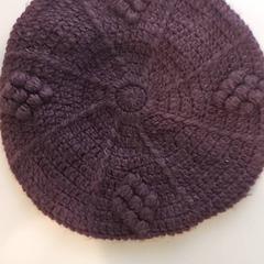 Kläder - Muts Paars, rapporterat av Regio West-Vlaanderen med iLost