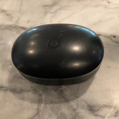 Airpod, zgłoszono przez Van der Valk Hotel Heerlen przy użyciu iLost