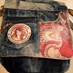 Bag Blauw rose spijkerstof, som rapportert av Connexxion Zeeuws-Vlaanderen ved bruk av iLost