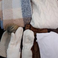 Clothes, ha sido reportado por Inntel Hotels Amsterdam Centre con iLost