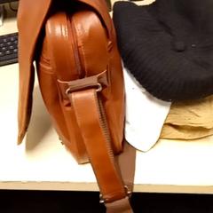 Bag, som rapportert av Mövenpick Hotel Amsterdam City Centre ved bruk av iLost