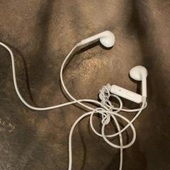 Auriculars, segons ha informat Van der Valk Hotel Heerlen mitjançant iLost