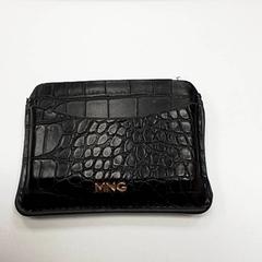 Titolare della carta Levyfve, come riportato da ilévia utilizzando iLost