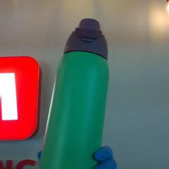 Fles green, zoals gemeld door MEININGER Hotel Milano Lambrate met iLost