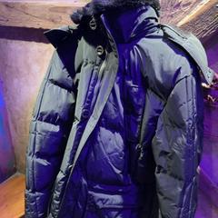 Dzseki Black, amint azt Club Nyx/Exit Café az iLost segítségével jelentette.