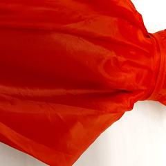 Deštník - rood, jak nahlášeno Centraal magazijn pomocí iLost