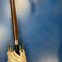 Parasol, zgłoszono przez IKEA福岡新宮 przy użyciu iLost