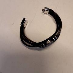 Bracelet, as reported by Qbuzz ZHN using iLost