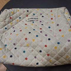 Kosmetická taška, jak nahlášeno IKEA Brno pomocí iLost