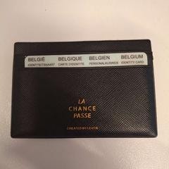 Portafoglio - Nessrine, come riportato da Centraal magazijn utilizzando iLost