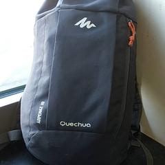 배낭 - Quechua, iLost를 사용하여 Centraal magazijn에 보고됨