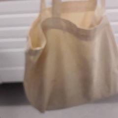 Bolsa, segundo informou IKEA Breda usando iLost