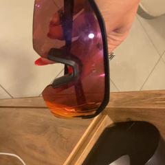 Okulary przeciwsłoneczne, zgłoszono przez MEININGER Hotel Marseille Centre la Joliette przy użyciu iLost