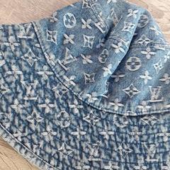 Hat, as reported by EBS Tramplein using iLost