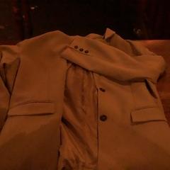 Blazer Beige blazer, segundo informou Café Leentje usando iLost
