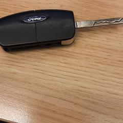 Kluczyk samochodowy, zgłoszono przez Feyenoord Rotterdam przy użyciu iLost