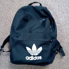 バックパック がiLostで Centraal magazijn によって報告されました