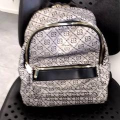 Rugtas & Nataliia, zoals gemeld door Arriva Infoshop Enschede met iLost