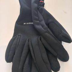 Gloves, as reported by Arriva Limburg Zuid using iLost