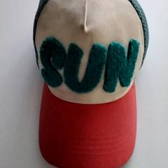 Gorra, ha sido reportado por Gemeente Puurs-Sint-Amands con iLost