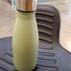 Botila, gisa salatu by IKEA Grenoble iLost erabiliz