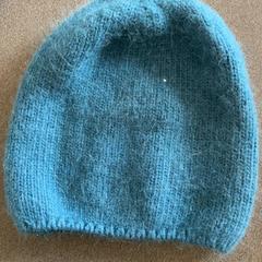 Kšiltovka, jak nahlášeno Schönbrunn "Group Center" pomocí iLost