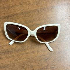 Zonnebril, zgłoszono przez Regio Limburg - Leuven przy użyciu iLost