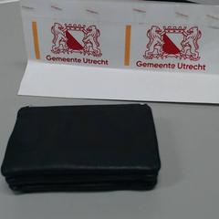 Portefeuilles E. Rodriguez-Girones Arboli, a été signalé par Gemeente Utrecht utilisant iLost
