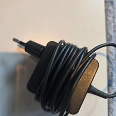 Carregador de portátil, como reportado por Padualaan 101 utilizando o iLost