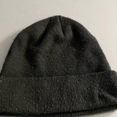 الملابس - Muts، كما تم الإبلاغ عنه بواسطة Regio Oost-Vlaanderen عبر iLost