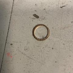 Anillo Goud, ha sido reportado por Artis con iLost