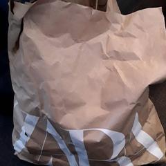 토트 백, iLost를 사용하여 EBS Tramplein에 보고됨