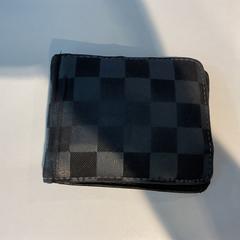 Portefeuille Op naam van Hamza alemam, a été signalé par Gemeente Amsterdam utilisant iLost