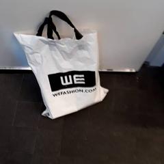Sac Wit, a été signalé par EBS Tramplein utilisant iLost