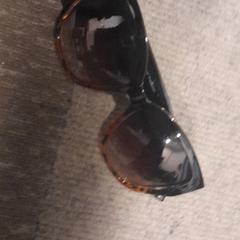 Solbriller, som rapportert av Internationaal Theater Amsterdam ved bruk av iLost