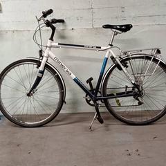 Férfi kerékpár Minerva Wit-Blauw, amint azt Fietsdepot Hasselt az iLost segítségével jelentette.